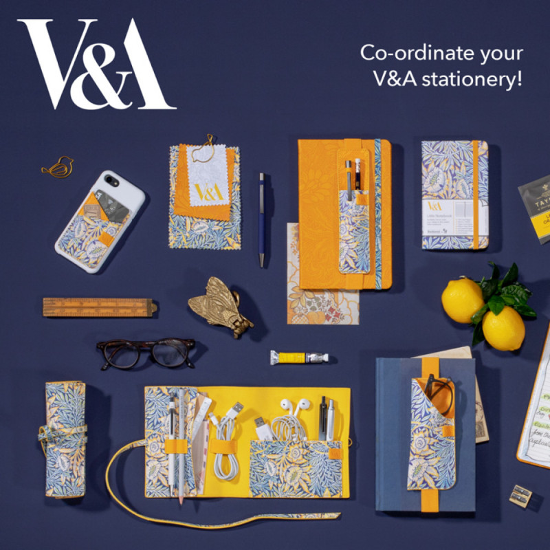 Display | V&A Bookaroo - Morris (60cm)
