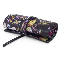 V&A Bookaroo Tech-Tidy - Kilburn